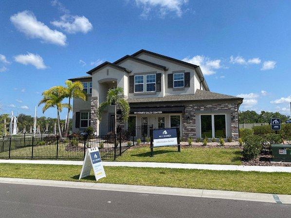 Eddie Collazo at RE/MAX Realty Unlimited | Realtor