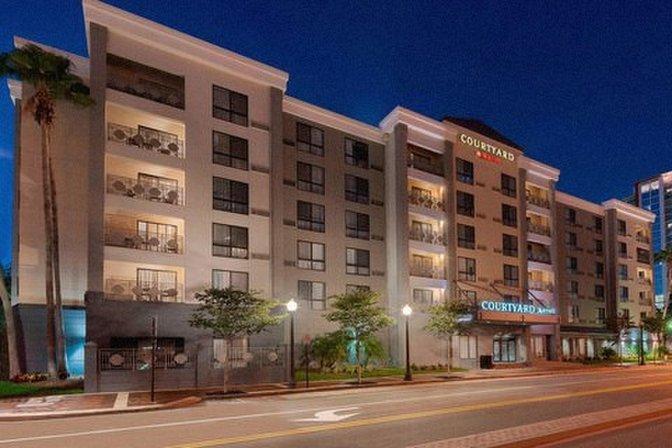 Courtyard by Marriott Tampa Downtown