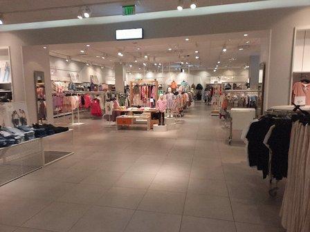 H&M