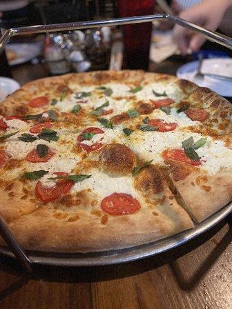 DeRusso’s Pizzeria