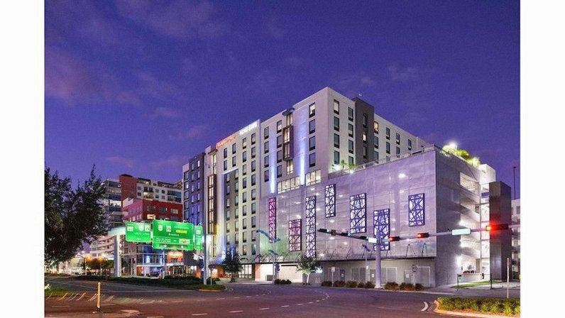 Home2 Suites by Hilton Tampa Downtown Channel District