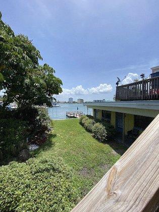 Bay Royal Motel Apartments