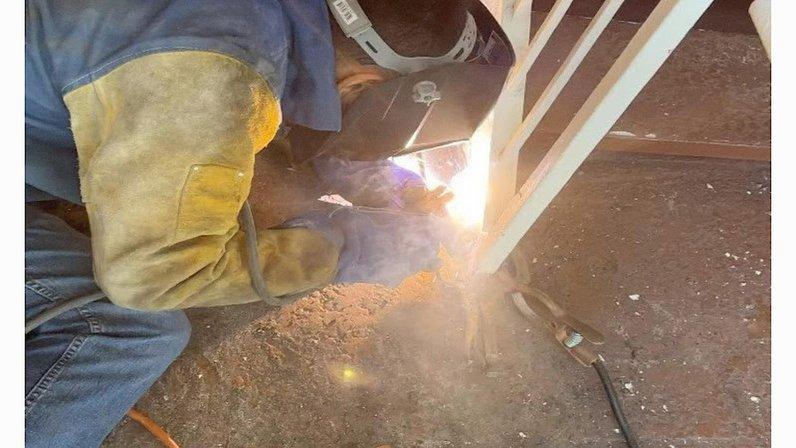 Arc Light Mobile Welding