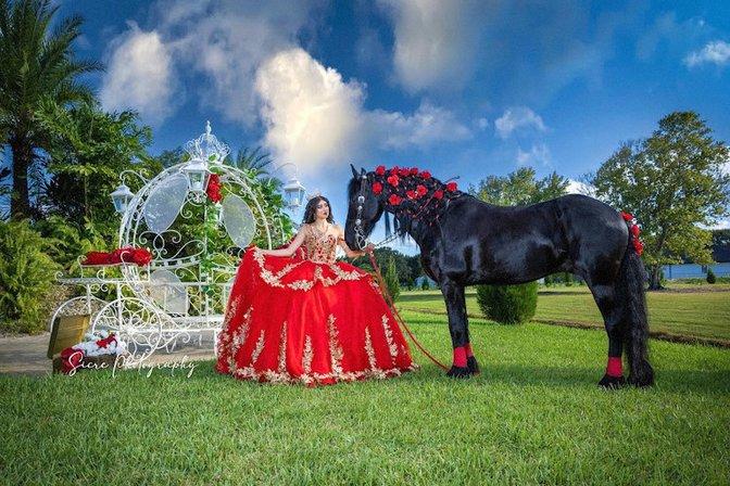 Sicre Photography "La casa de las Quinceañeras"