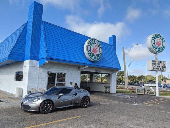 Tropical Car Wash