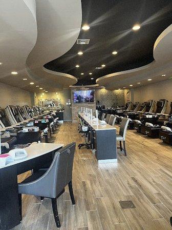 Polished Nails & Spa
