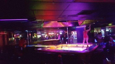 Babydolls Lounge & Sports Room