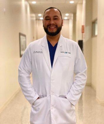 Gentle Foot Care Clinic: Dr. Jairo Cruz Jr DPM