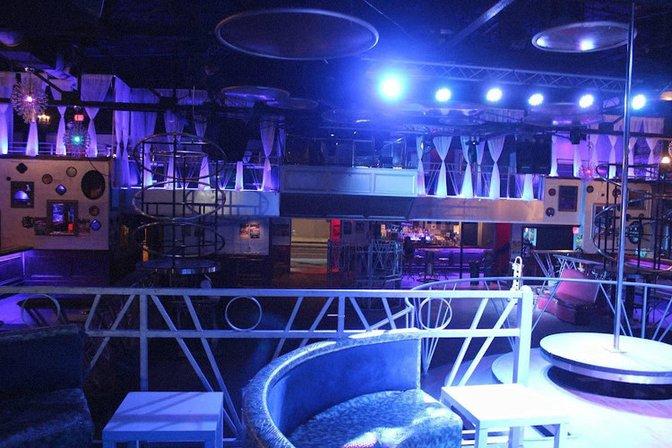 District 8 Night Club