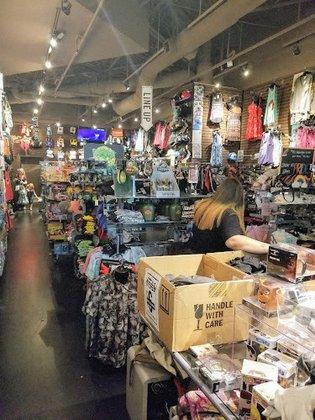 Hot Topic