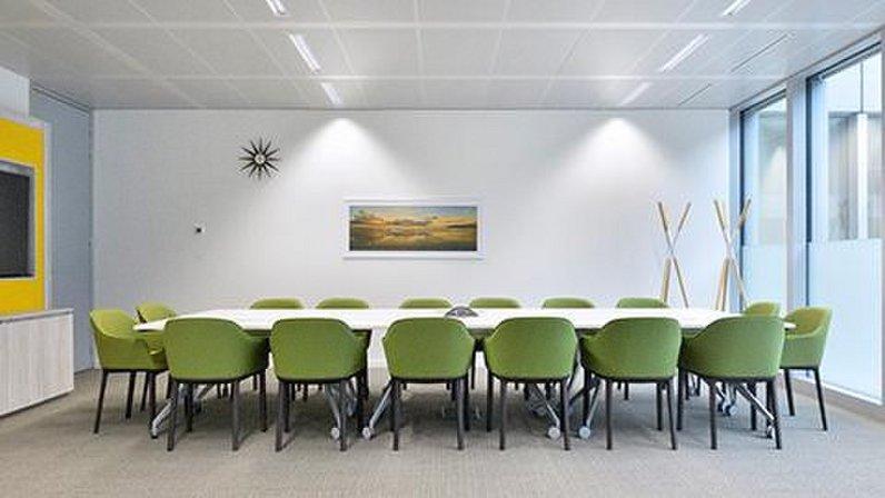 Regus East Bay Drive