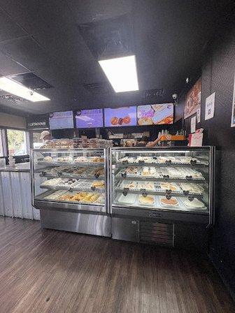 La Creación Bakery 2 - Brandon