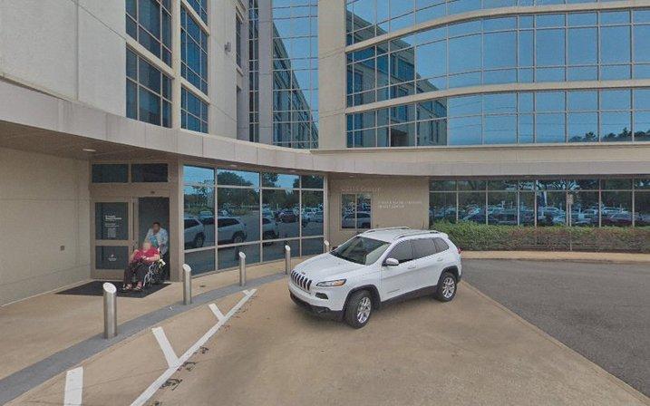 Hinks and Elaine Shimberg Breast Center at St. Joseph's Women's Hospital