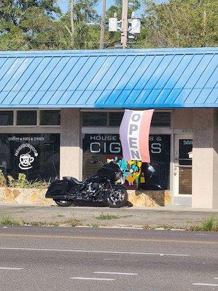 House of Pipes & Cigars