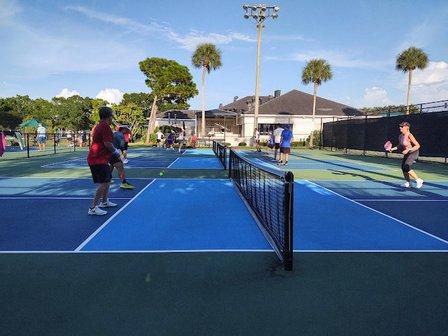 Bardmoor Golf & Tennis Club