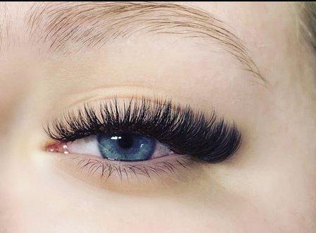 Bella L’ Amore Lash Studio