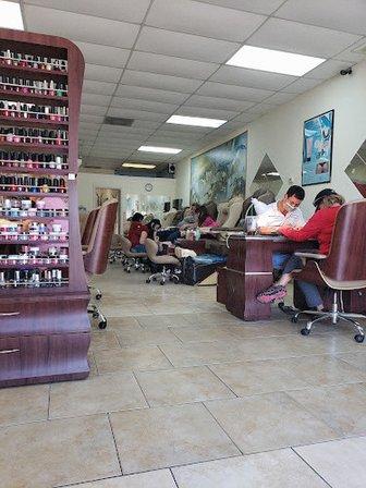 Q Nail Salon