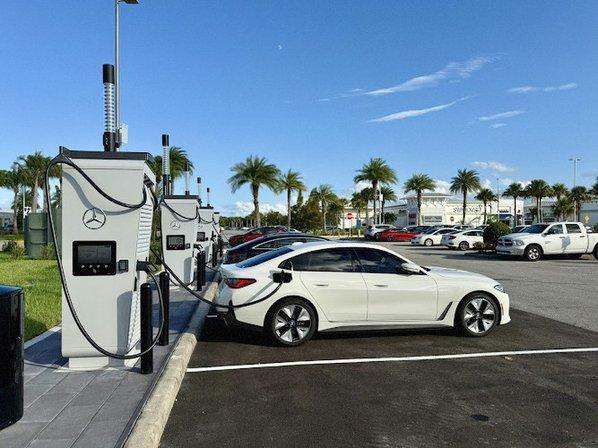 Mercedes-Benz Charging Station