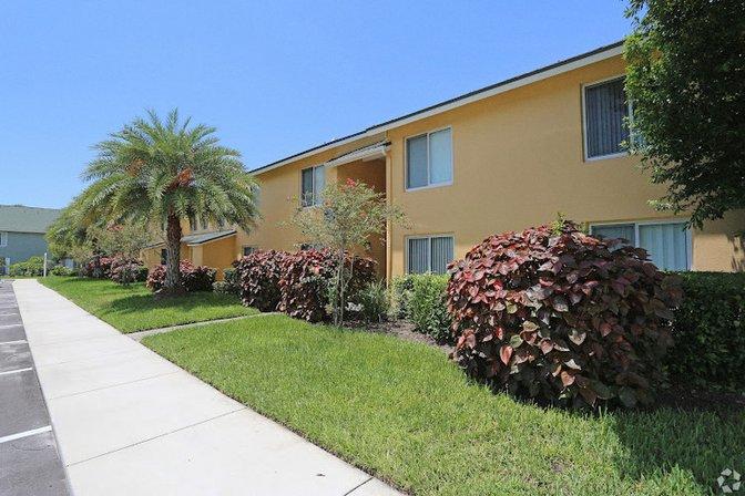 Alta Mar at Broadwater Apartments