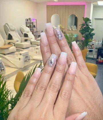 Sago Nails