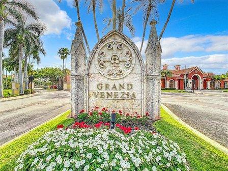 Grand Venezia Clubhouse