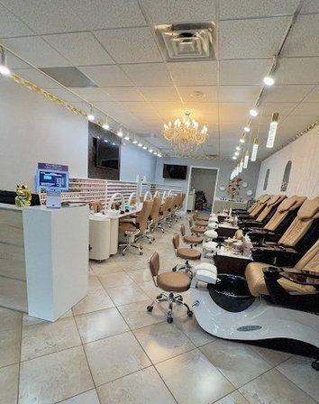 Lady Nails And Spa