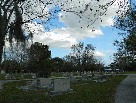 Roselawn Cemetery