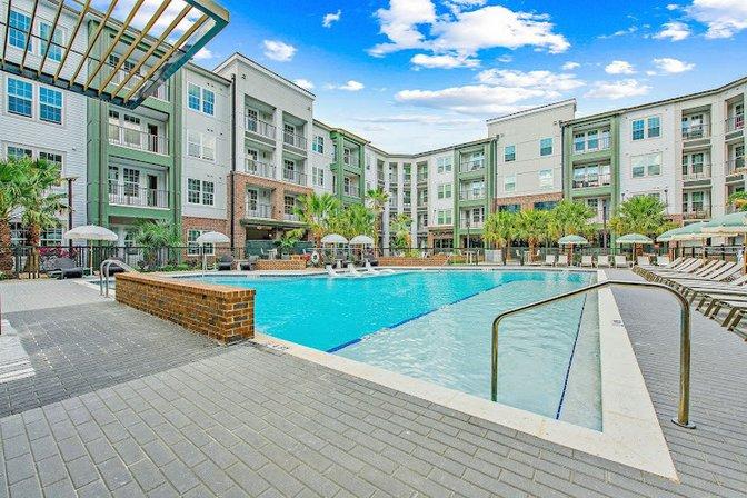 Cortland Santos Flats