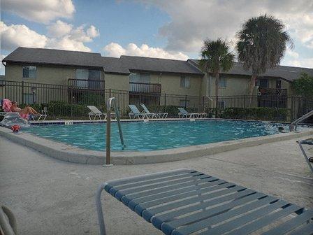 Woodside Village Condominium
