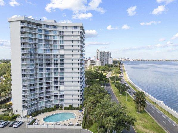Bayshore Diplomat Condominium