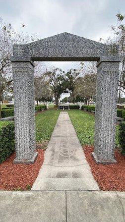 Calvary Catholic Cemetery