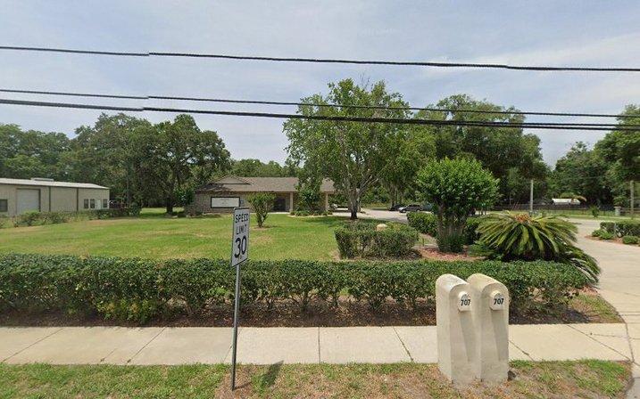 Kingdom Hall of Jehovah's Witnesses--Crenshaw Lake, Lutz East English, Tampa Korean, & Lutz West Spanish