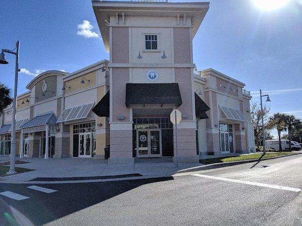 SmileLYNN Pediatric Dentistry in Apollo Beach