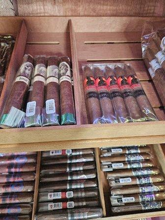 Risky Ashlar Cigar Lounge