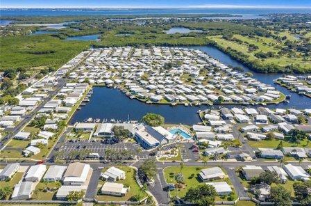 Americana Cove