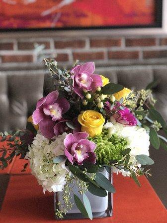 Lou's Florist