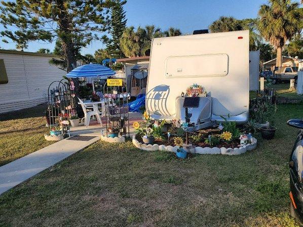 Holiday Palms RV Park