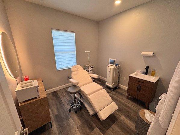 You Glow Aesthetics Tampa