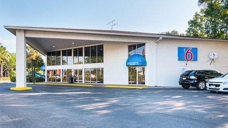 Motel 6 Tampa, FL - Fairgrounds