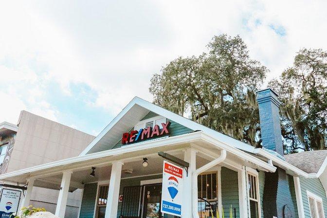 RE/MAX Realty Unlimited