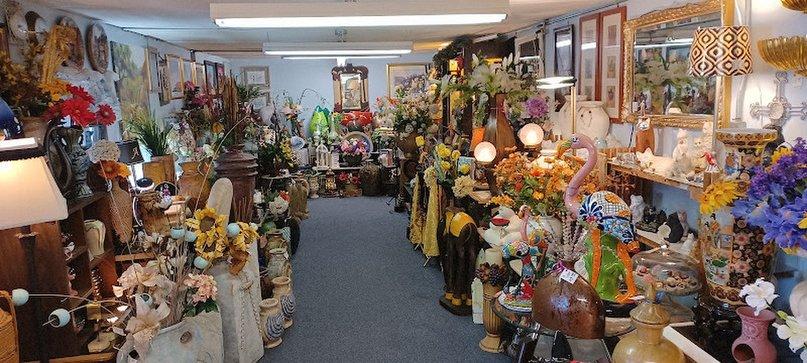 B J Pottery Outlet