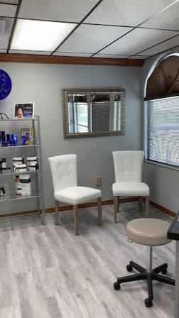 Solomon Cosmetic Center