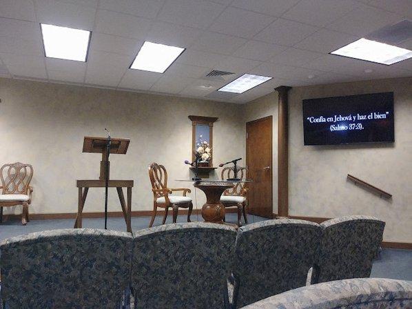 Kingdom Hall of Jehovah's Witnesses--Saint Petersburg North English, Magnolia Heights Spanish, & Palmway Spanish