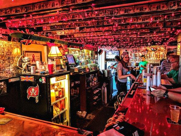 Fox & Hounds British Pub