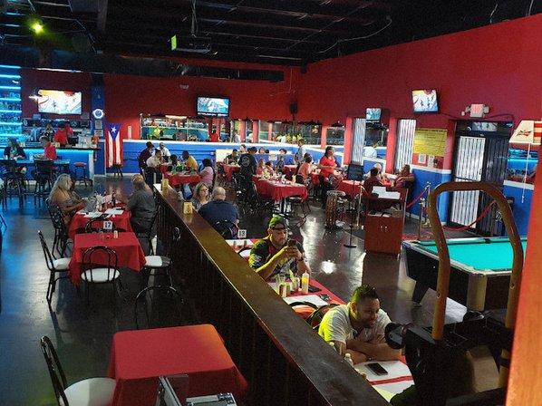 Los Ponceños PR Bar & Grill