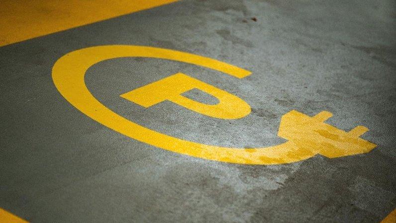Lakeland Electric Charging Station