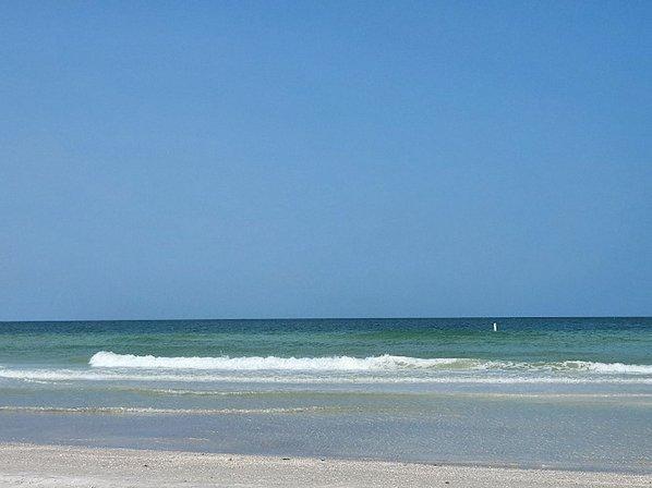 Free public beach parking