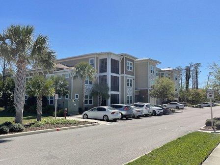 The Alexander at Countryside Apartments