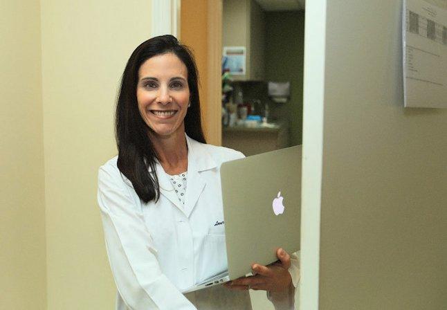 Laura Dill, MD