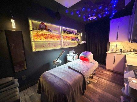 MAGNIFICA - Facial Spa, Massage & Ayurveda